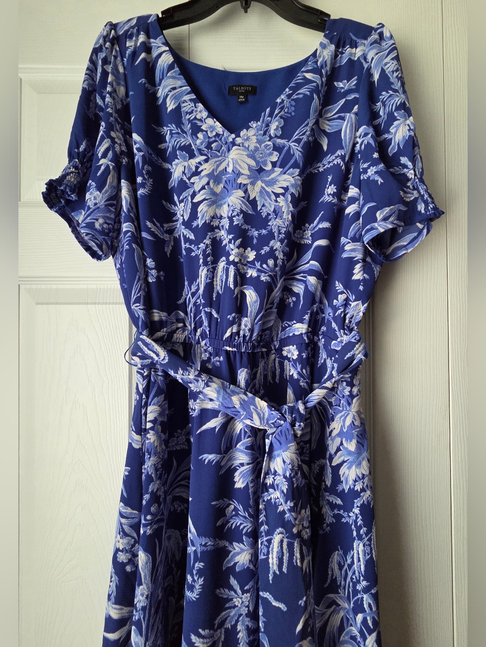 Talbots Etched Toile Belted Smocked Fit&Flare Blue Floral Dress Size 14P - Picture 4 of 12